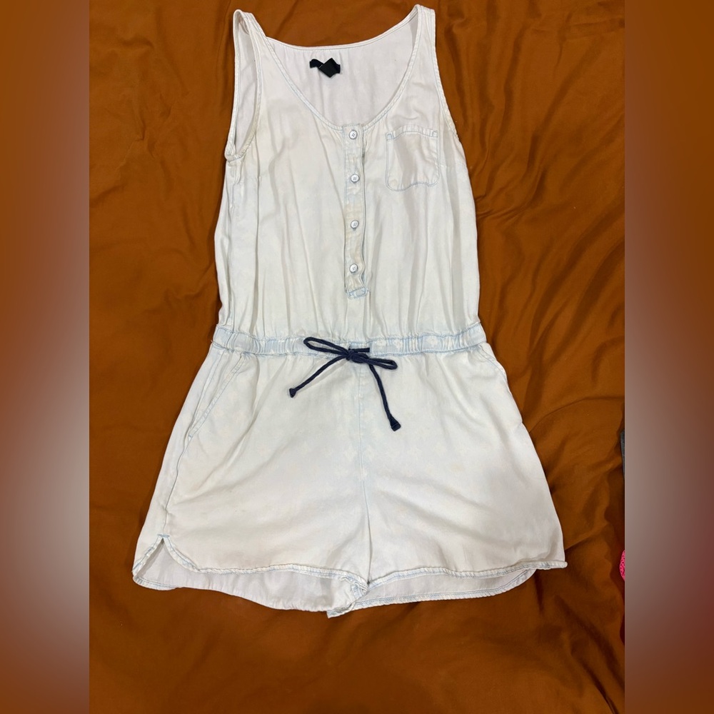 GAP White Sleeveless Romper with Navy Tie